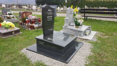 Urnohroby - 08.jpg